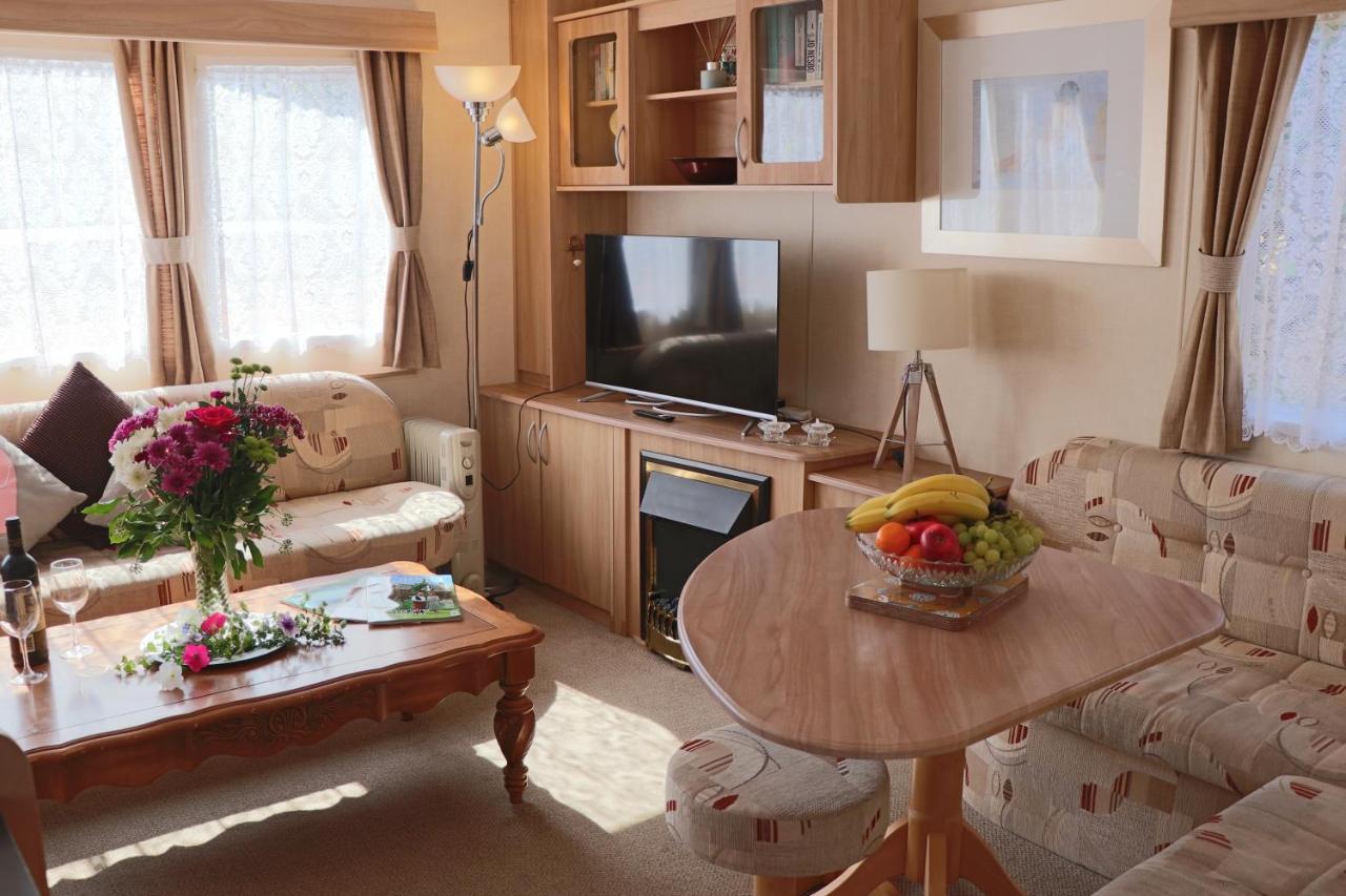 Palm 1 Park Home With Hot Tub Swanage Exteriör bild