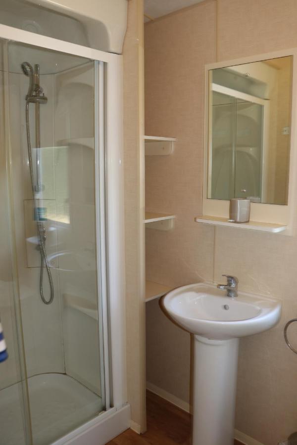 Palm 1 Park Home With Hot Tub Swanage Exteriör bild